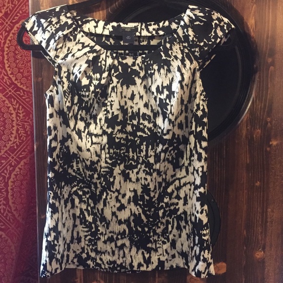 Ann Taylor 00P Silky White & Black Elegant Blouse - Picture 4 of 5